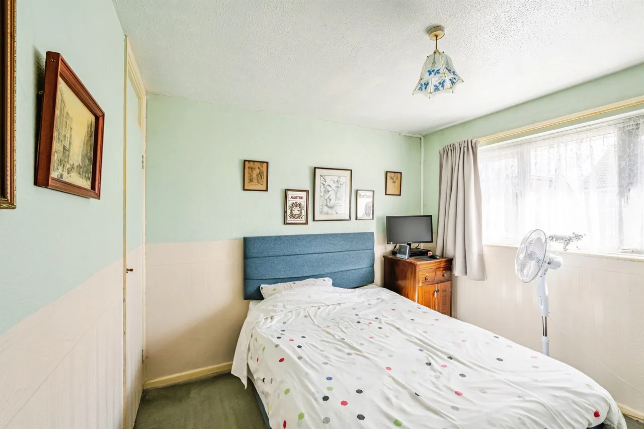Saxby Close, Eastbourne, BN23, photo 12