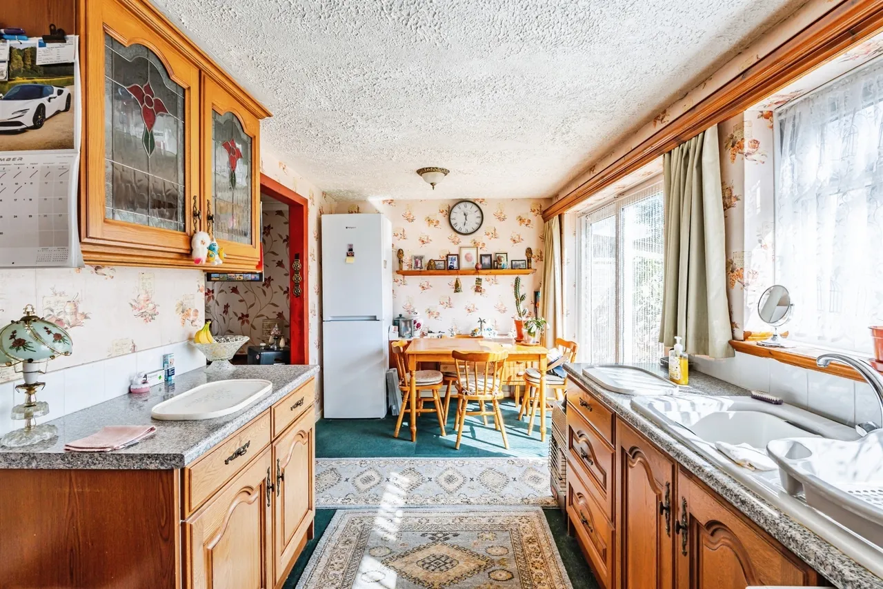 Saxby Close, Eastbourne, BN23, photo 6