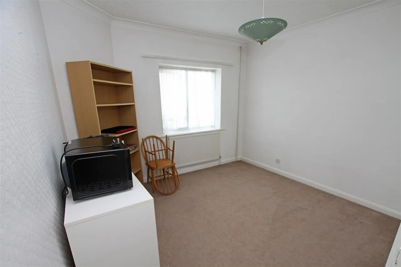 Charminster Road, Bournemouth, photo 9