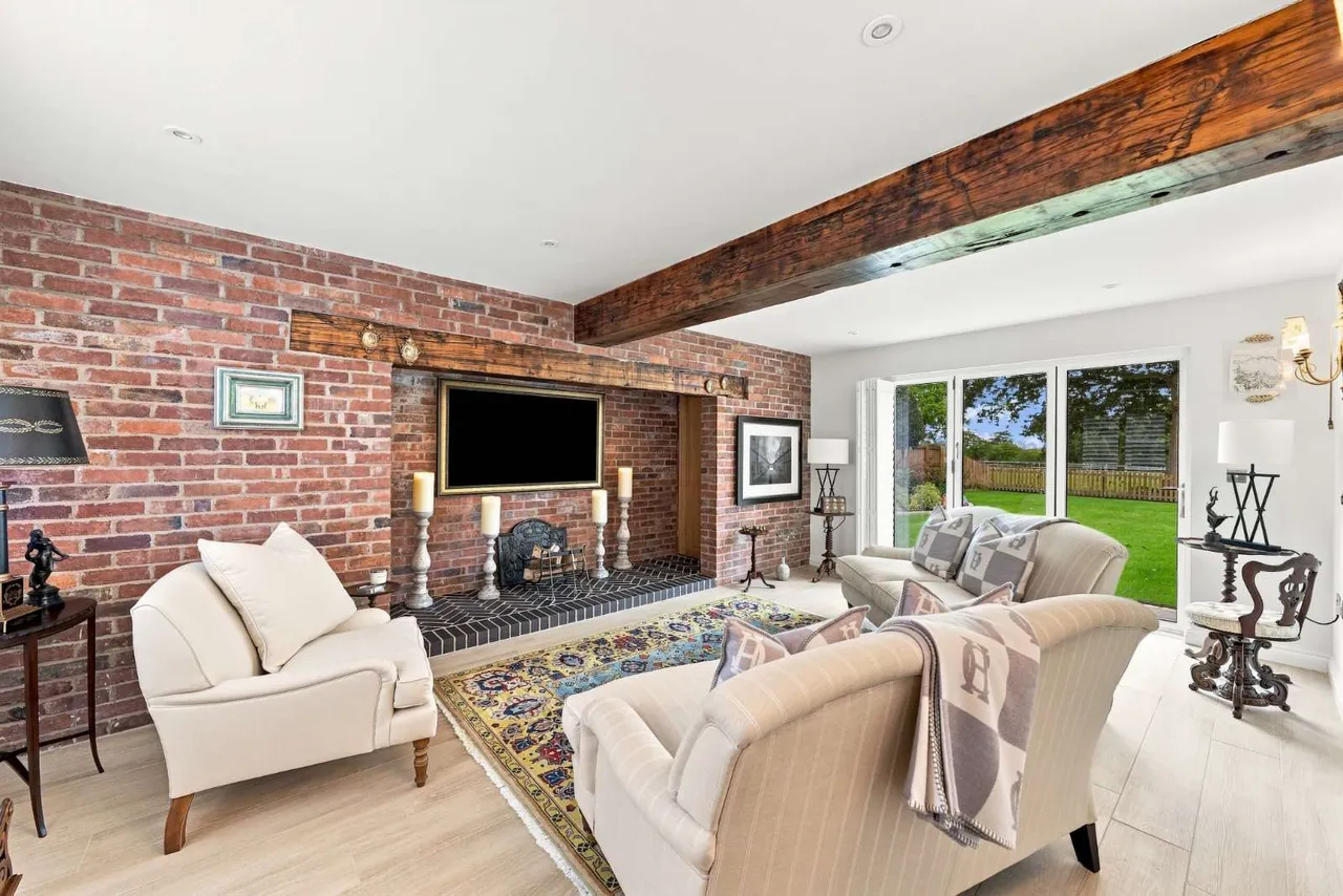 Main Road, Shavington, Cheshire, CW2 5DY, photo 12
