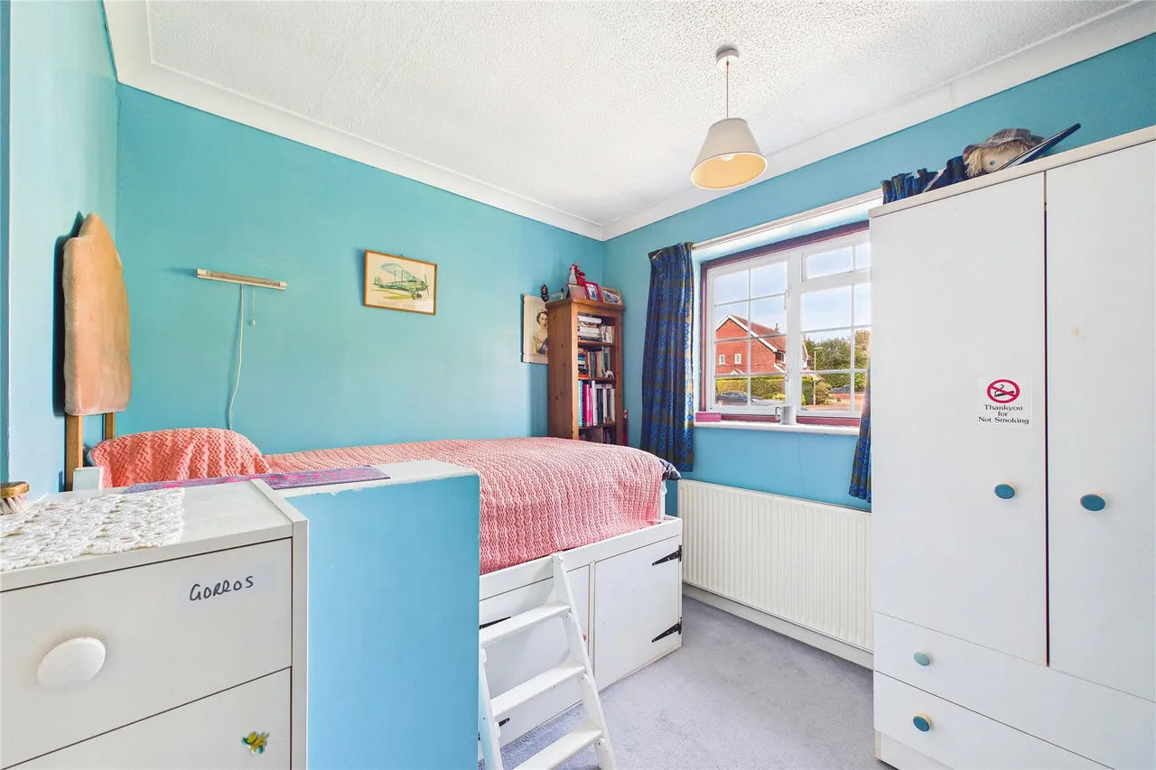 Withy Close, Lightwater, GU18, photo 17
