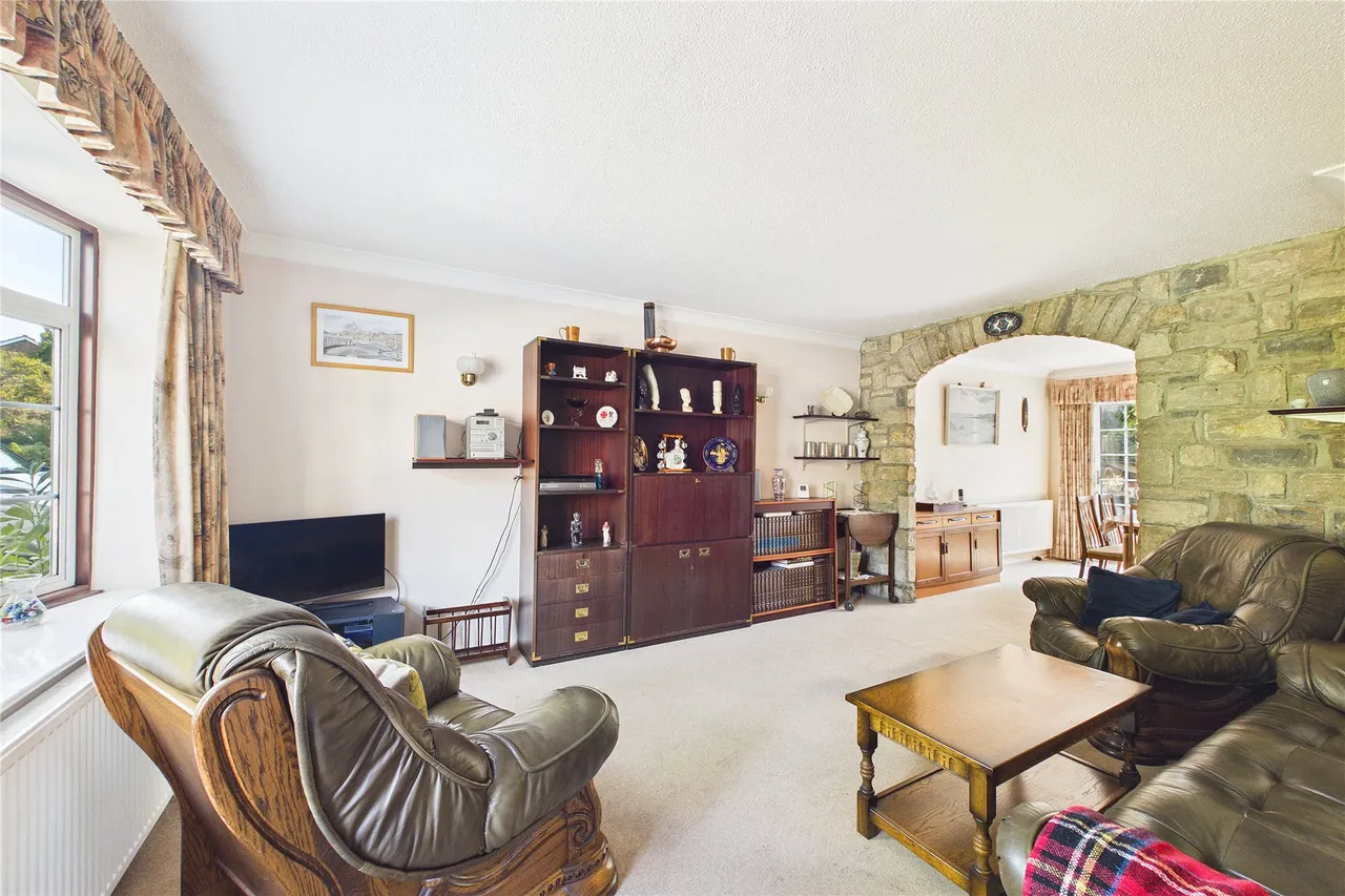 Withy Close, Lightwater, GU18, photo 7