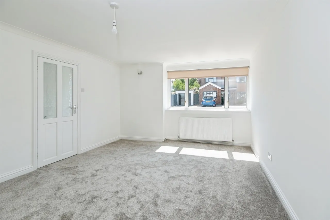 Portfield Close, BUCKINGHAM, photo 7