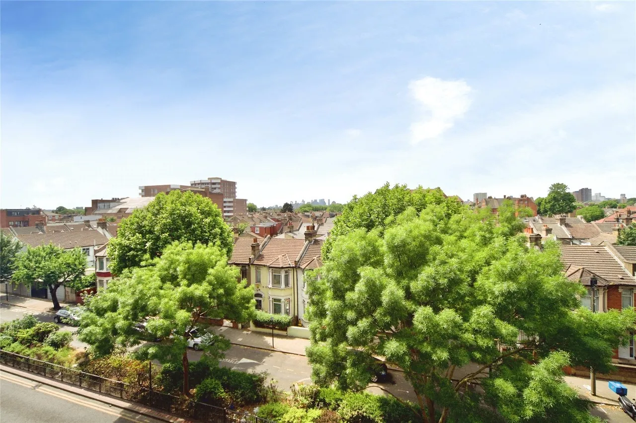 Ron Leighton Way, London, E6, photo 16