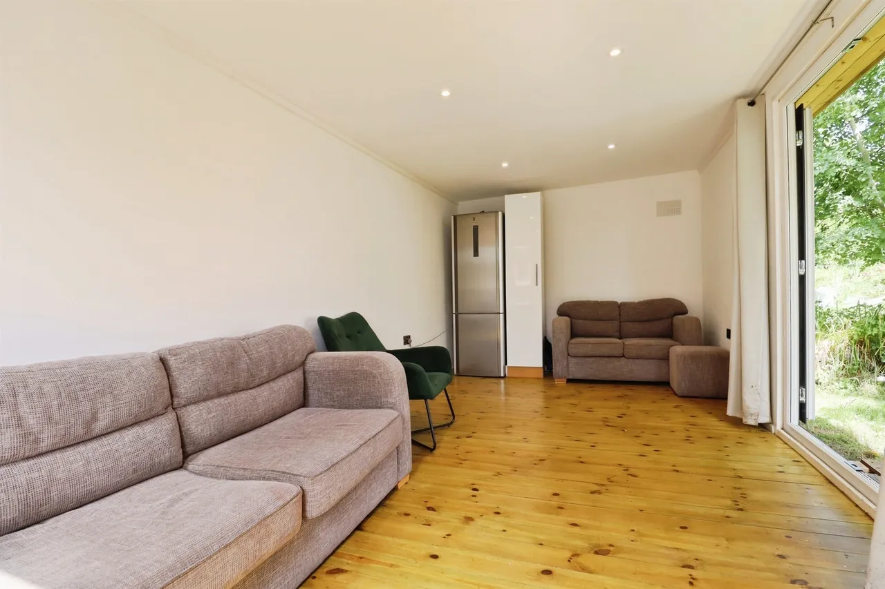 Wentloog Road, Cardiff, CF3, photo 8