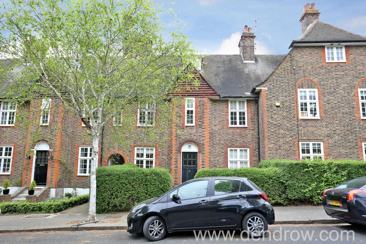 6 bed house for sale — Winscombe Crescent, Ealing, London, W5 1AZ