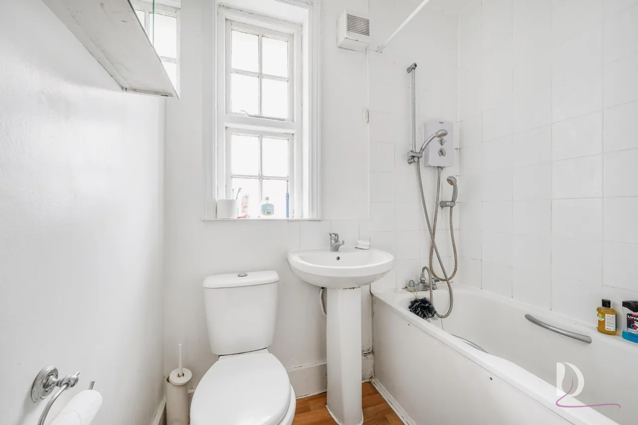 Winscombe Crescent, Ealing, London, W5 1AZ, photo 10