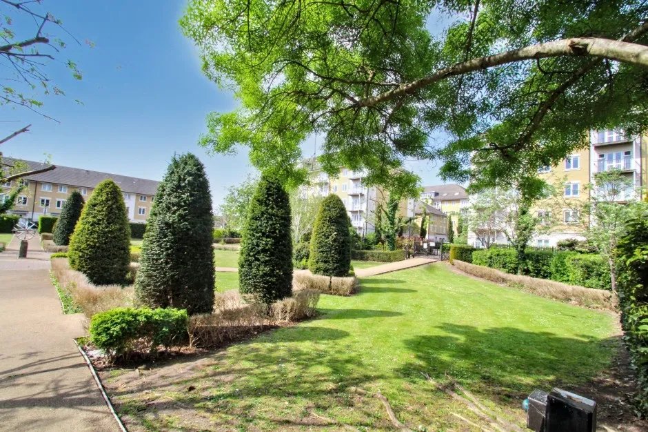 Park Lodge Avenue, UB7, photo 10