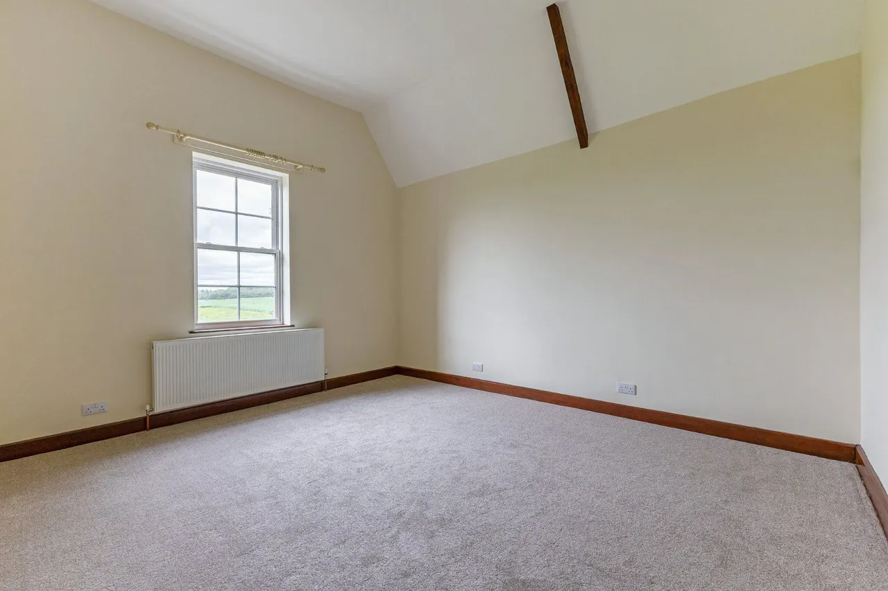 Weir Lane, Botolph Claydon, Buckingham, Buckinghamshire, MK18 2NF, photo 7