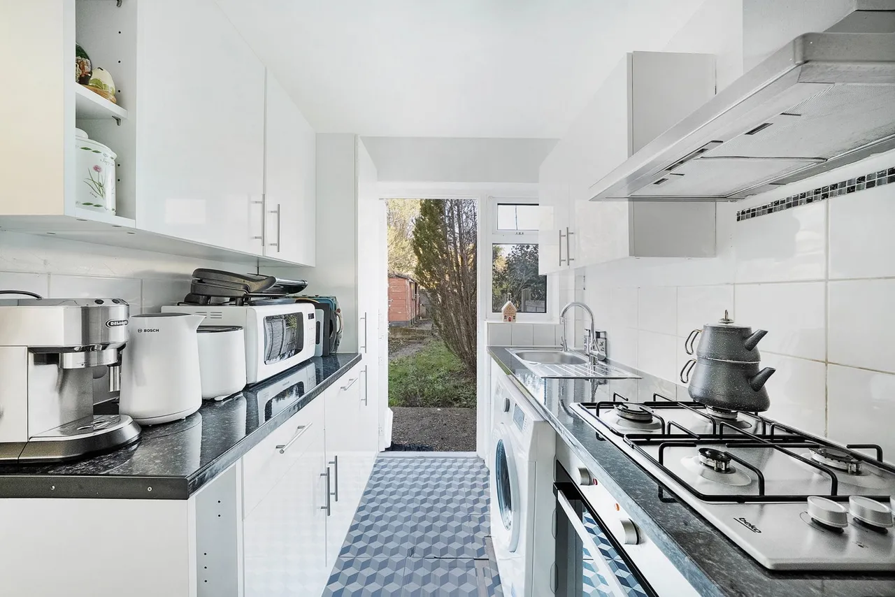Lakeland Close, Chigwell, IG7, photo 8
