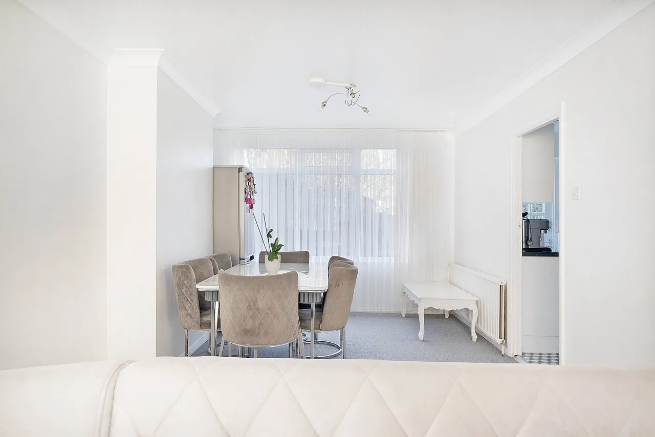 Lakeland Close, Chigwell, IG7, photo 7