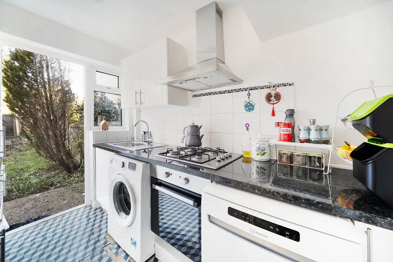Lakeland Close, Chigwell, IG7, photo 9