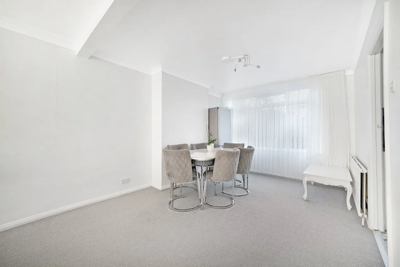 Lakeland Close, Chigwell, IG7, photo 5