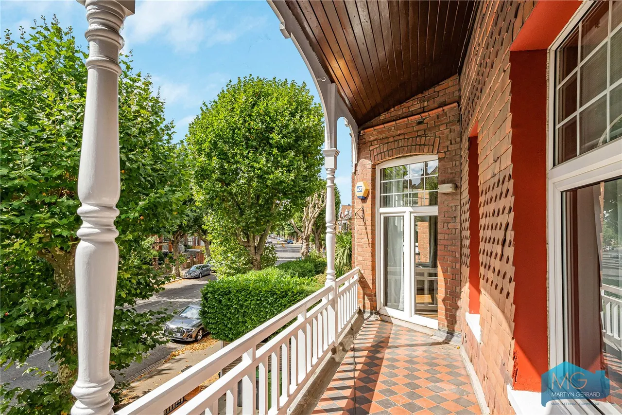 Queens Avenue, London, N10, photo 10