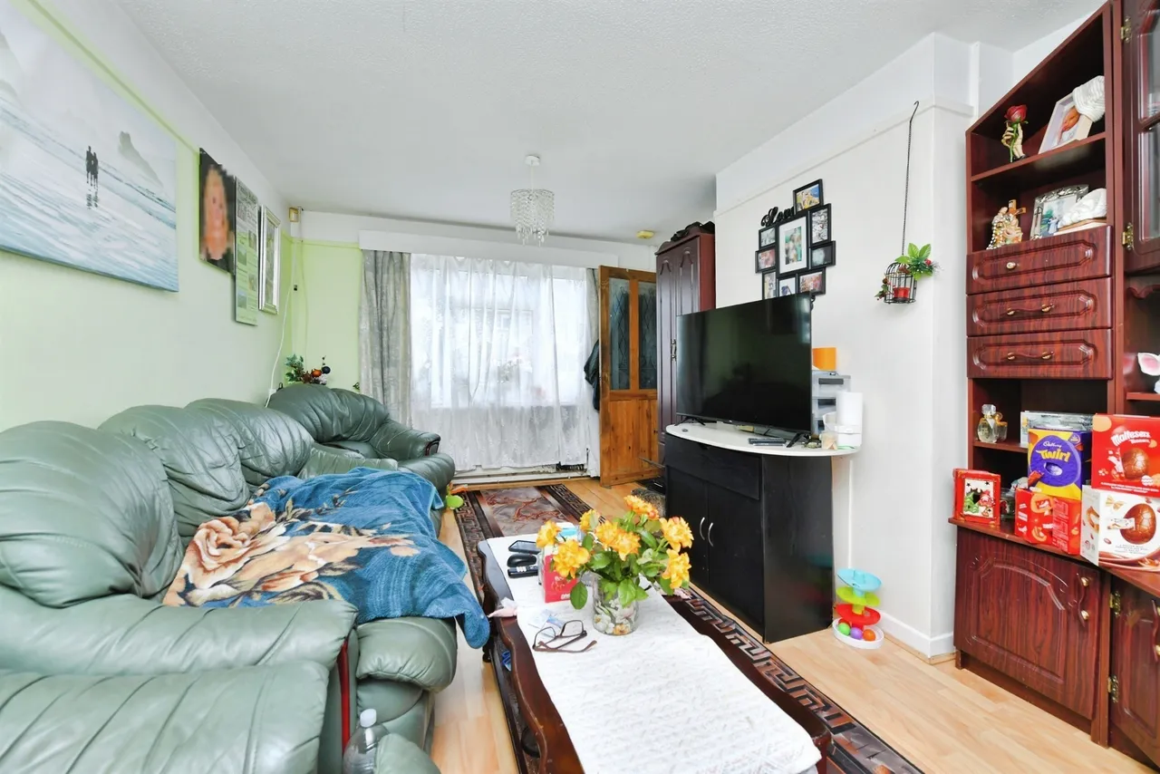 Gray Crescent, Plymouth, PL5, photo 3