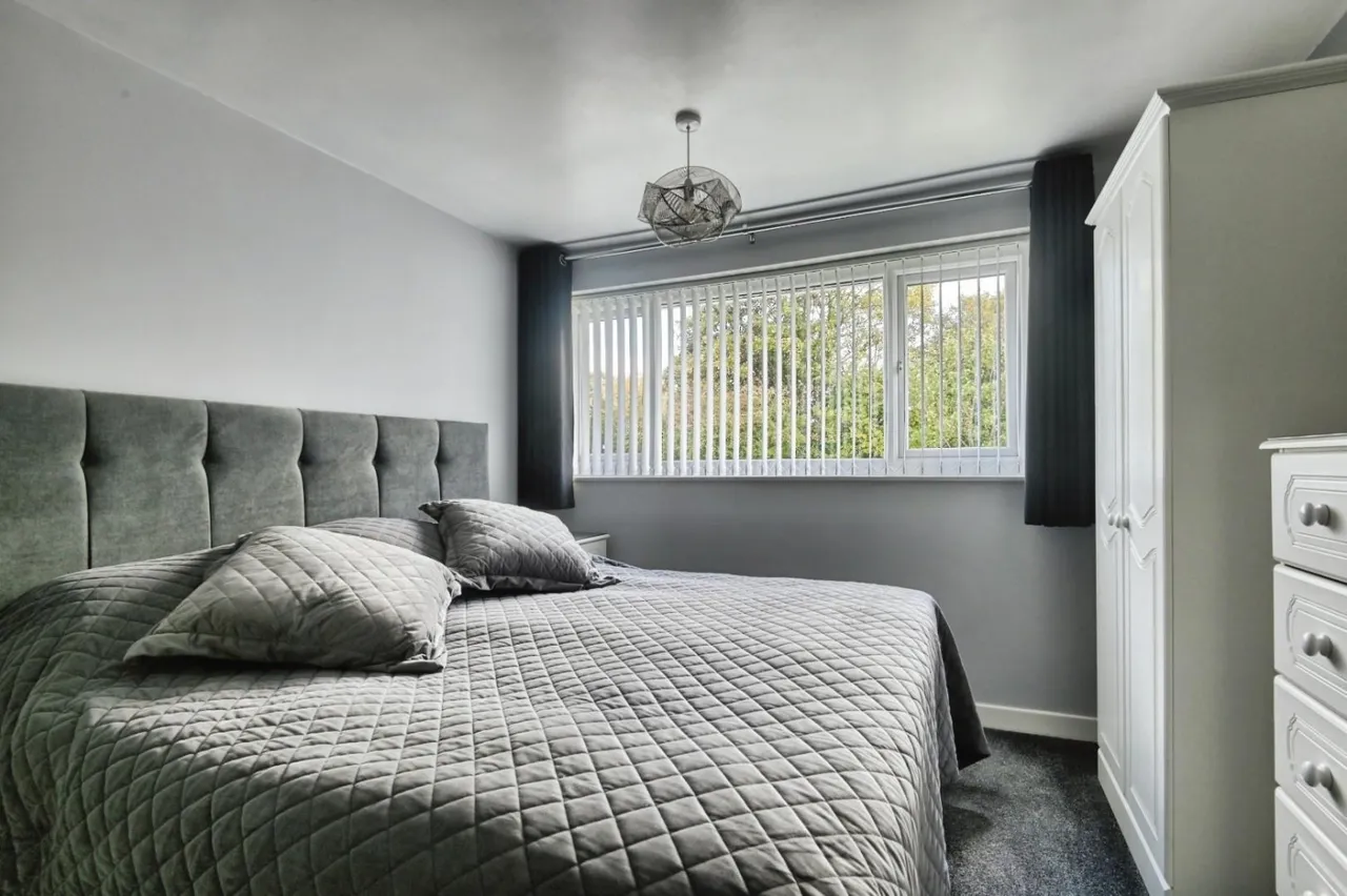 Perrycrofts Crescent, Tamworth, B79, photo 12