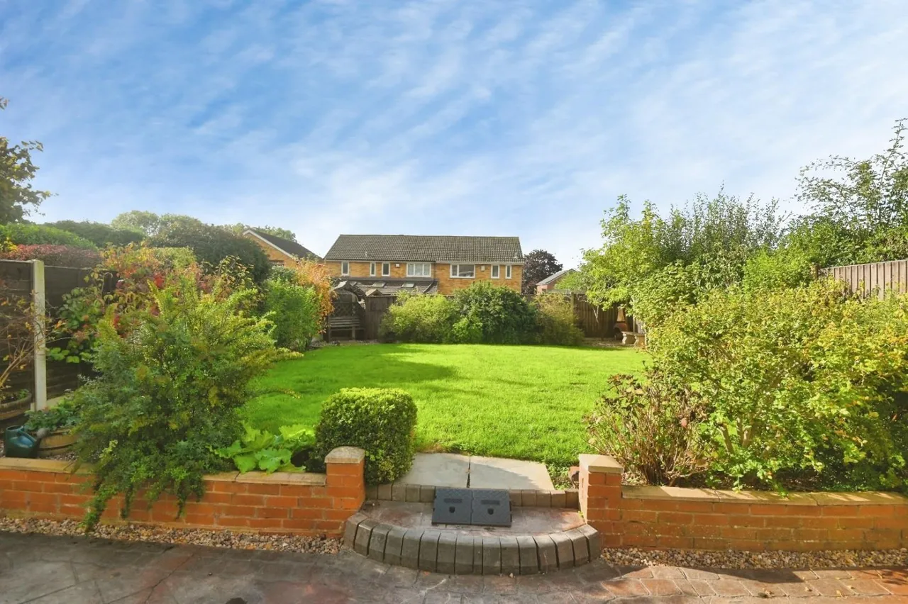 Perrycrofts Crescent, Tamworth, B79, photo 22