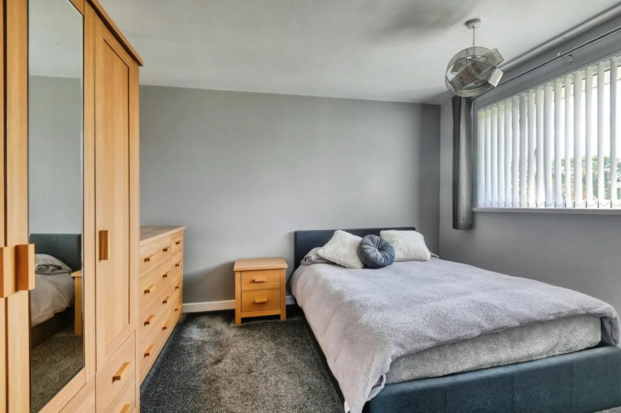 Perrycrofts Crescent, Tamworth, B79, photo 13