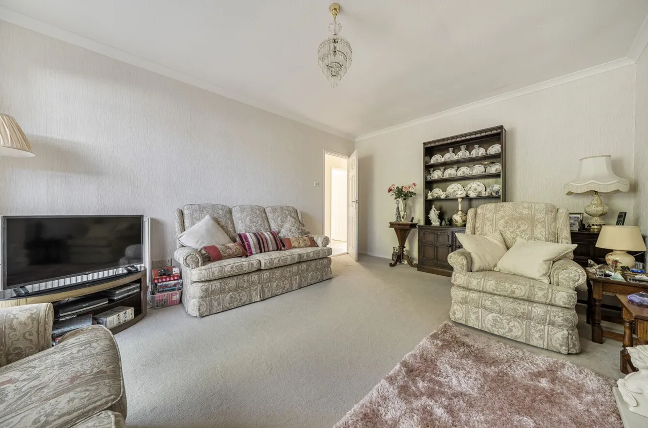 Burlington Gardens, Selsey, PO20, photo 7