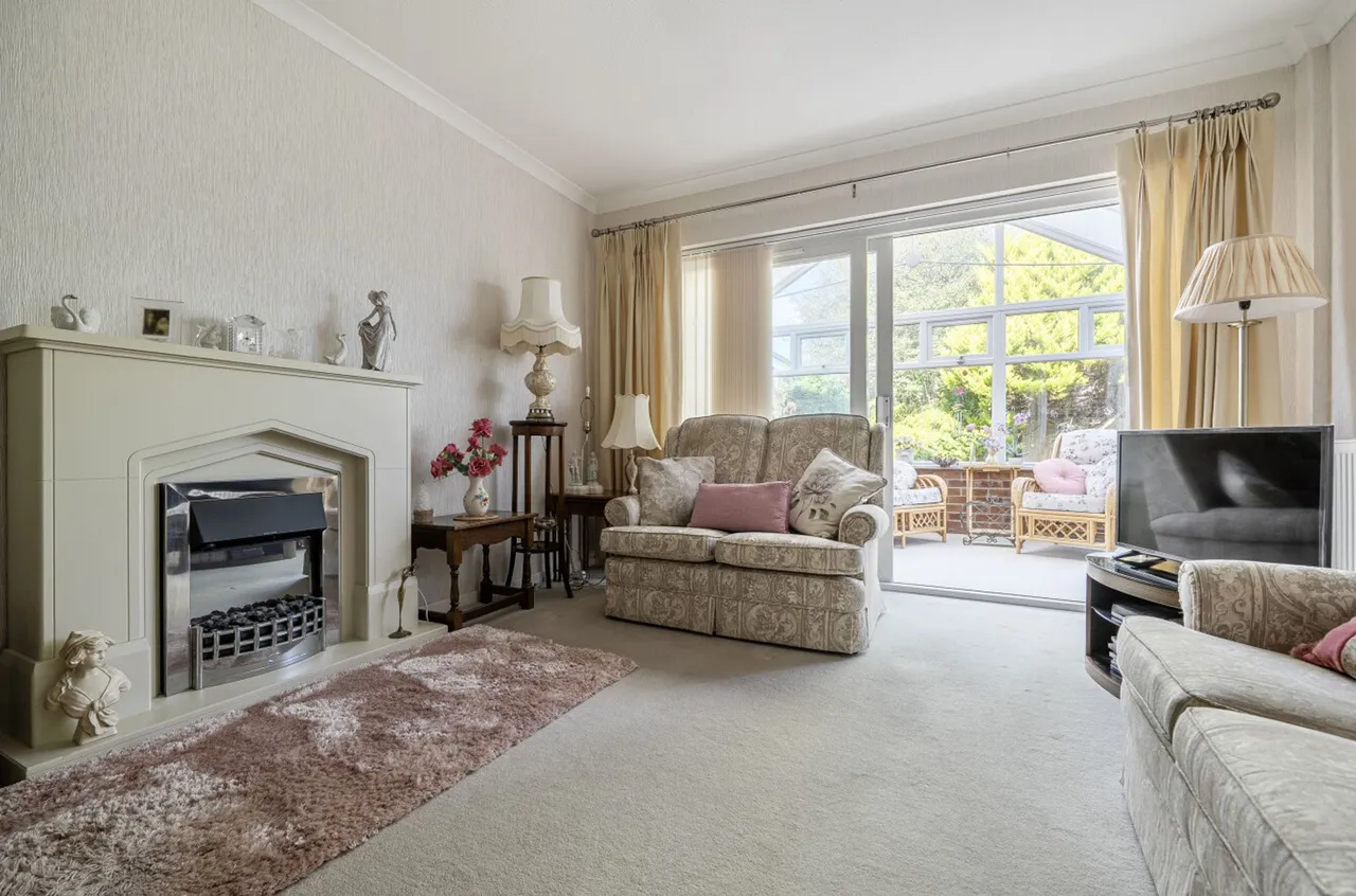Burlington Gardens, Selsey, PO20, photo 5