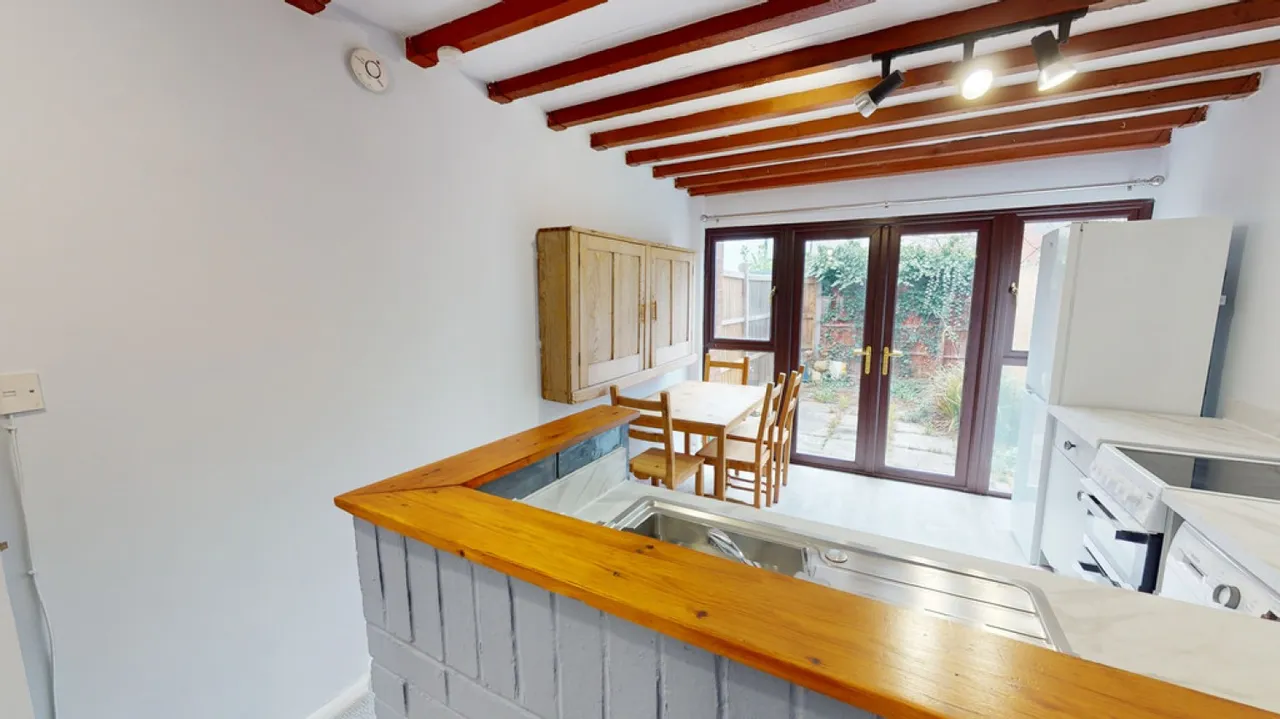 Fairview Close, Cheltenham, photo 4
