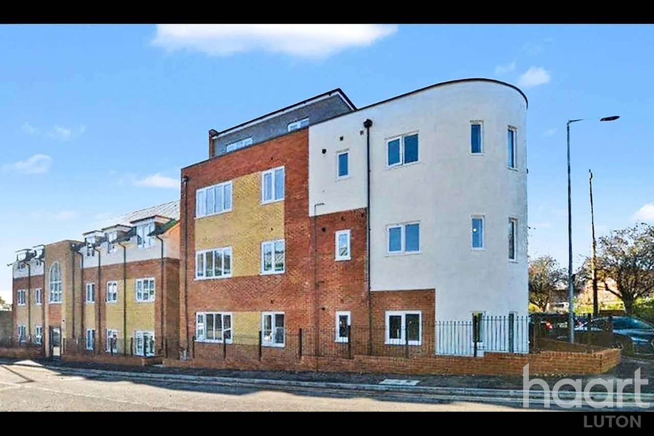 2 bed flat for sale, York Street, Luton, LU2
