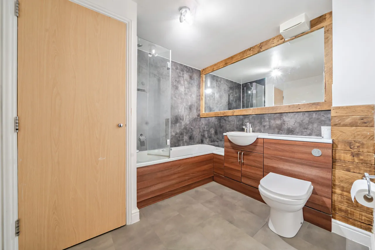 Sherriff Close, Esher, KT10, photo 8
