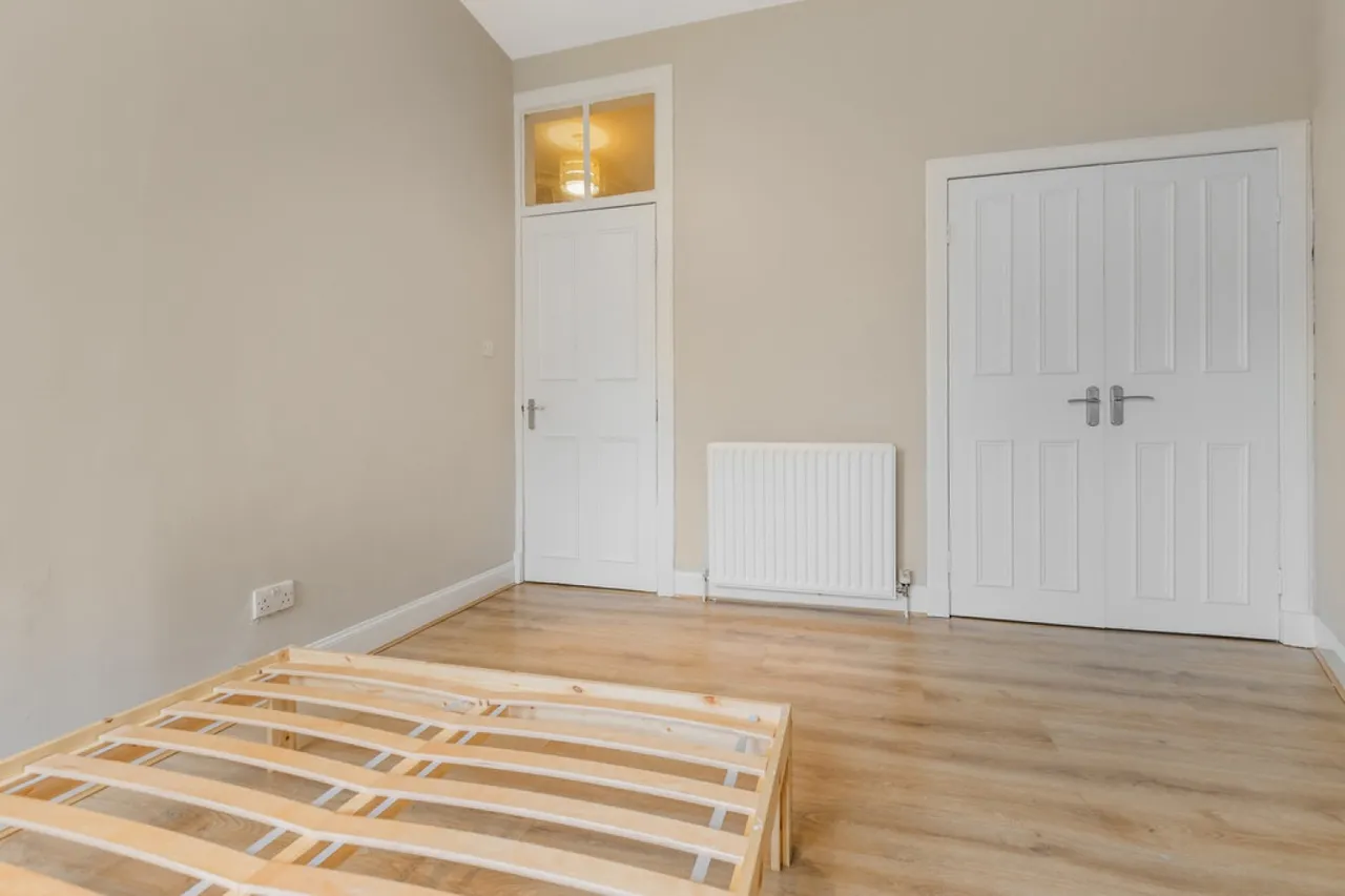 Shawlands-Eastwood Avenue, photo 12