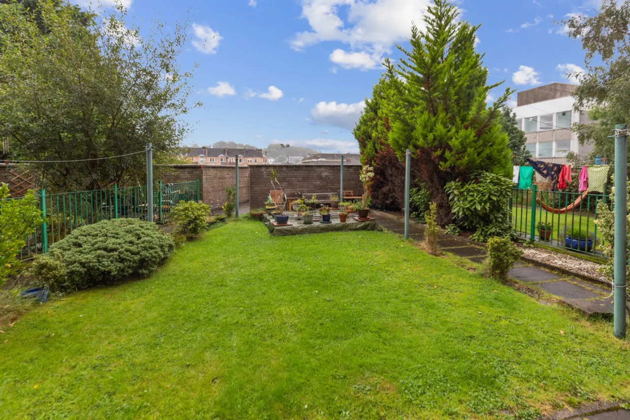 Shawlands-Eastwood Avenue, photo 4