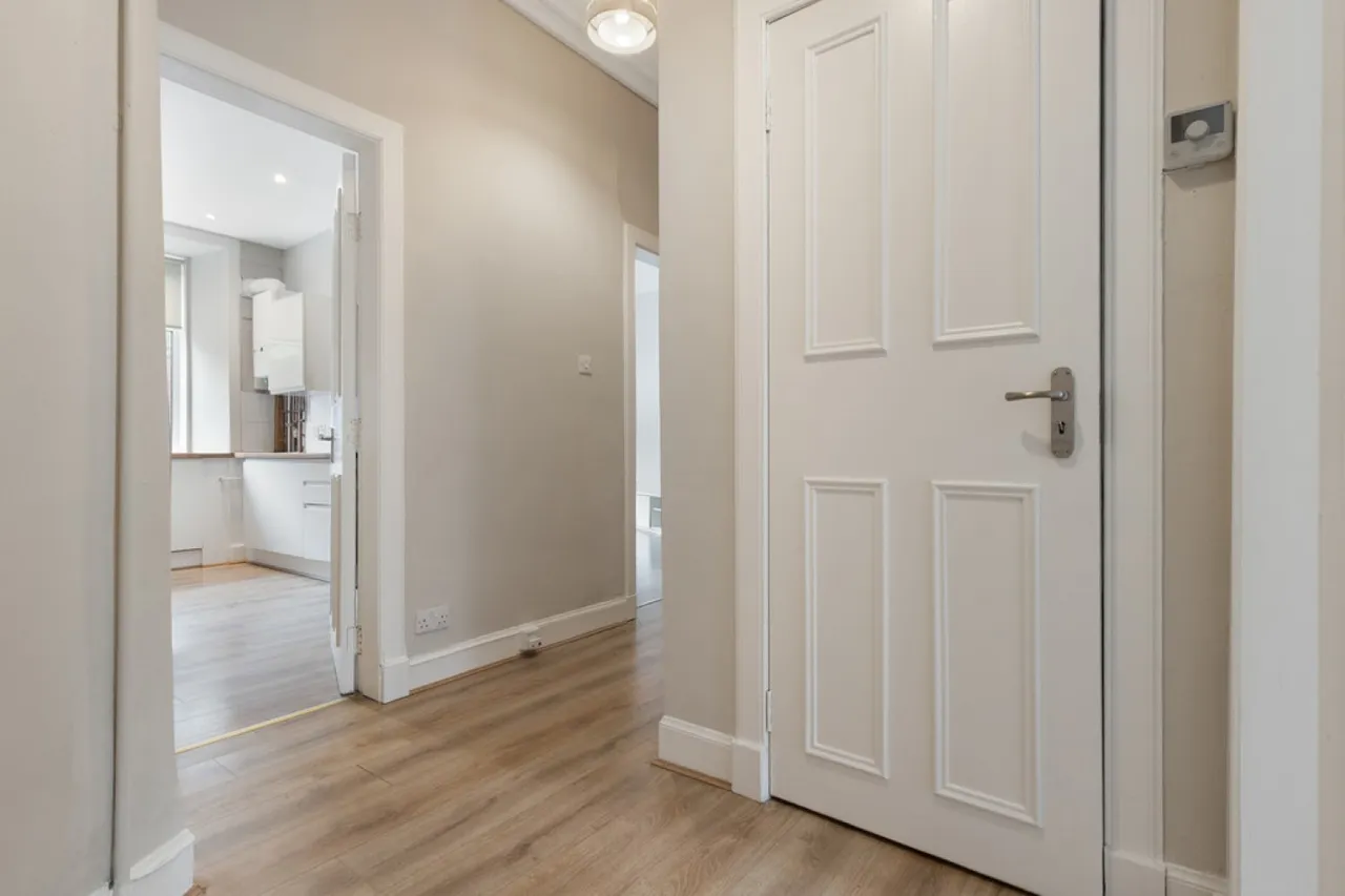 Shawlands-Eastwood Avenue, photo 5