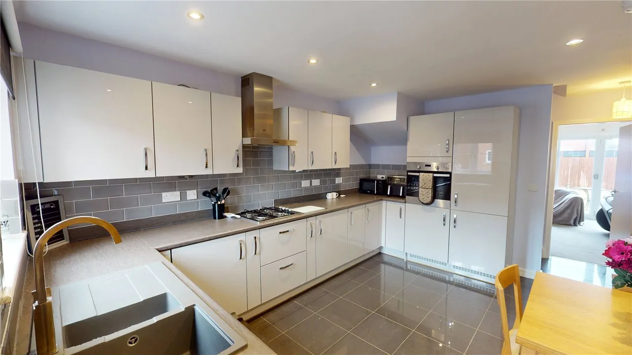 Honeysuckle Way, Thirsk, North Yorkshire, YO7 3SH, photo 2