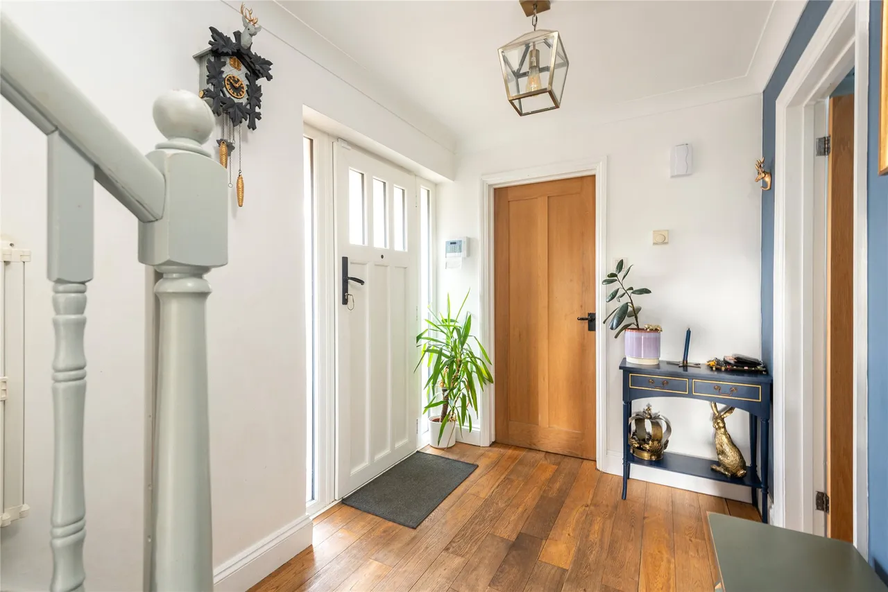 High Street, Langford, SG18, photo 13
