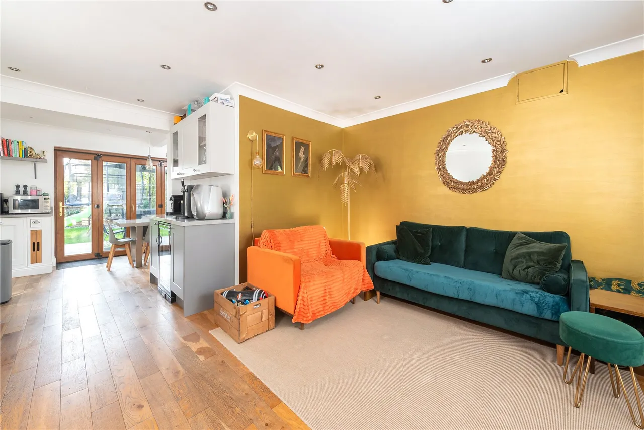 High Street, Langford, SG18, photo 9