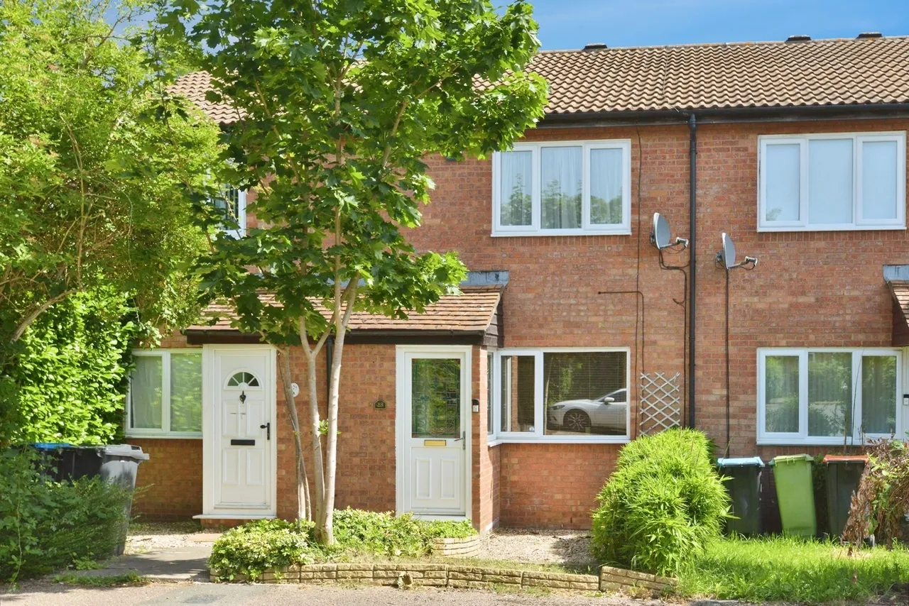 2 bed house for sale — Bercham, Two Mile Ash, Milton Keynes, Buckinghamshire, MK8