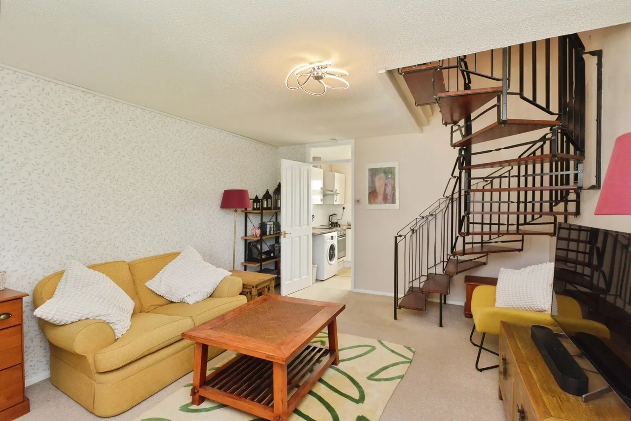 Bercham, Two Mile Ash, Milton Keynes, Buckinghamshire, MK8, photo 2