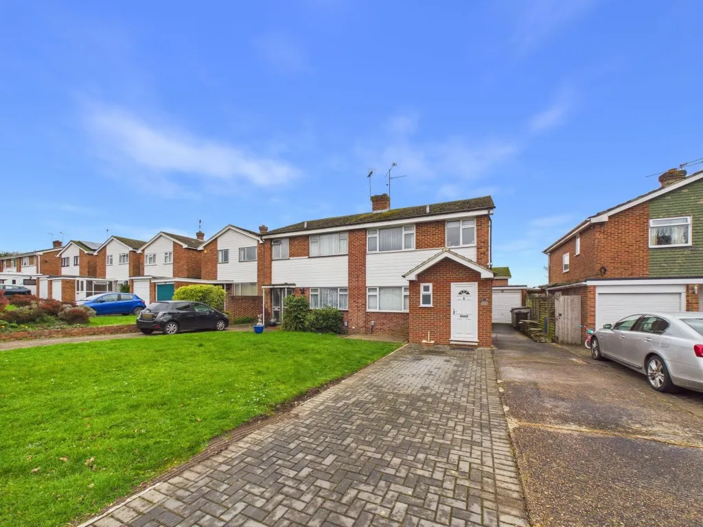 3 bed house for sale, Fowler Close, Earley, RG6