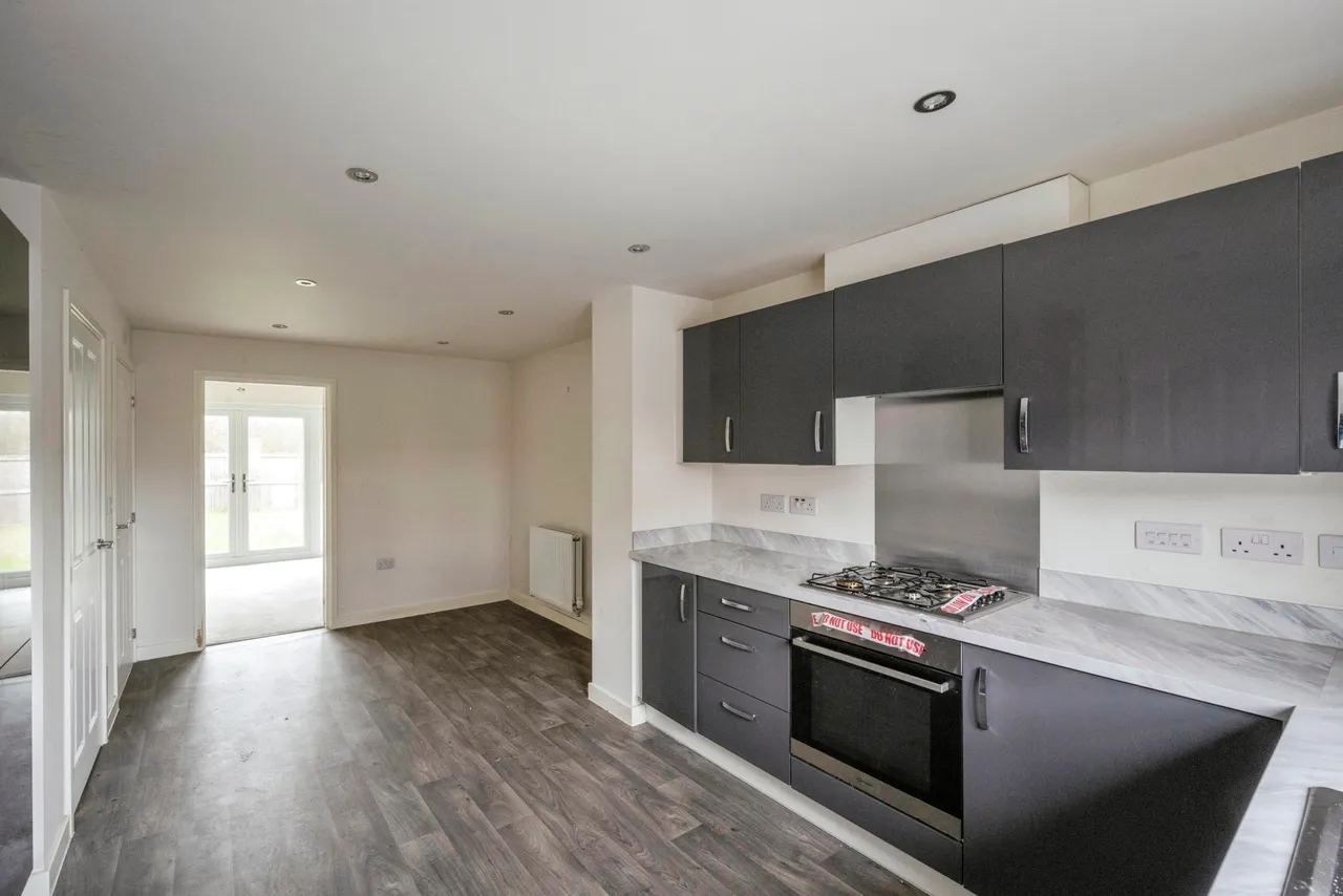 Blossom Crescent, Balby, Doncaster, South Yorkshire, DN4, photo 3