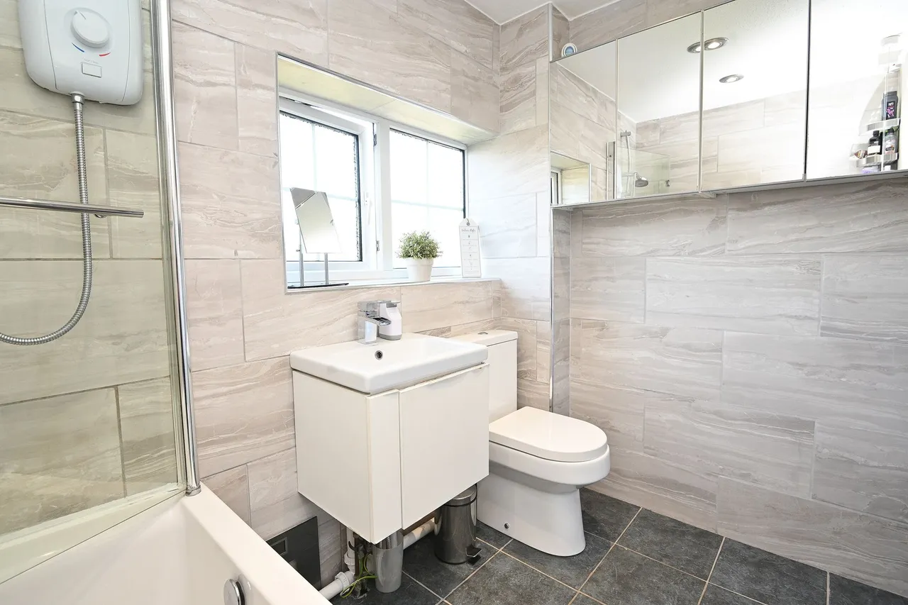 Tennyson Avenue, Harrogate, HG1, photo 13