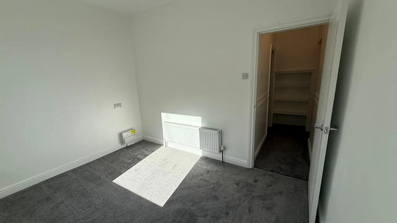 Manchester Road, Deepcar, S36, photo 11