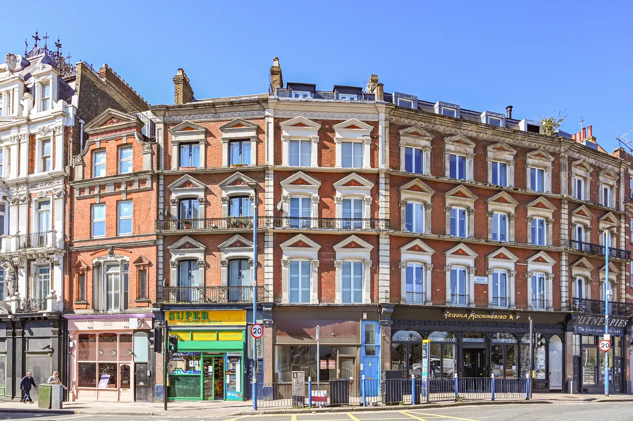 Flat C, 8 Putney High Street, London, photo 7