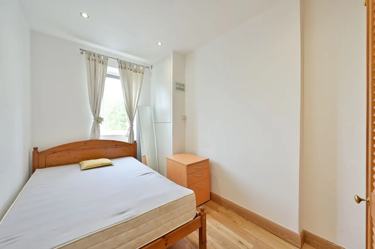 Flat C, 8 Putney High Street, London, photo 4