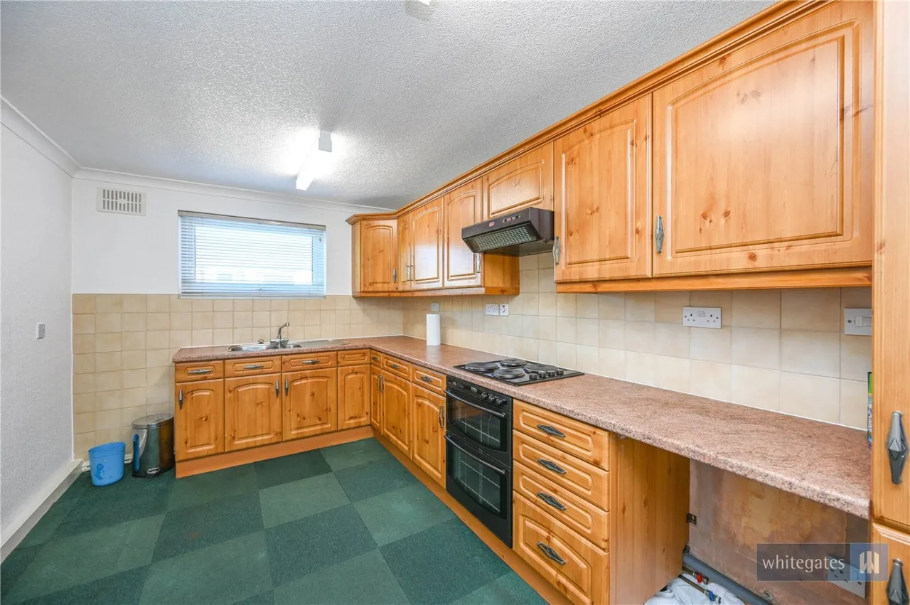 Portico Court, Eccleston Park, L35, photo 4
