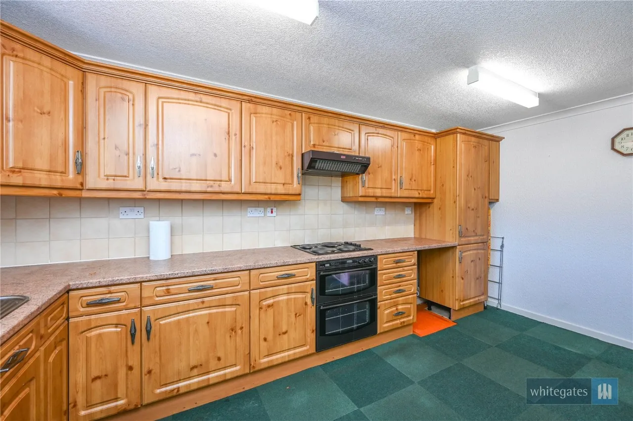 Portico Court, Eccleston Park, L35, photo 6