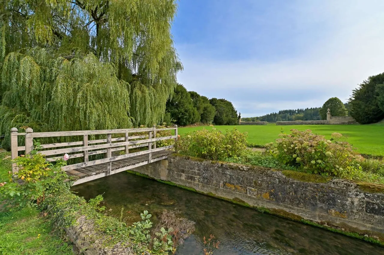 Cassey Compton, Withington, GL54, photo 2