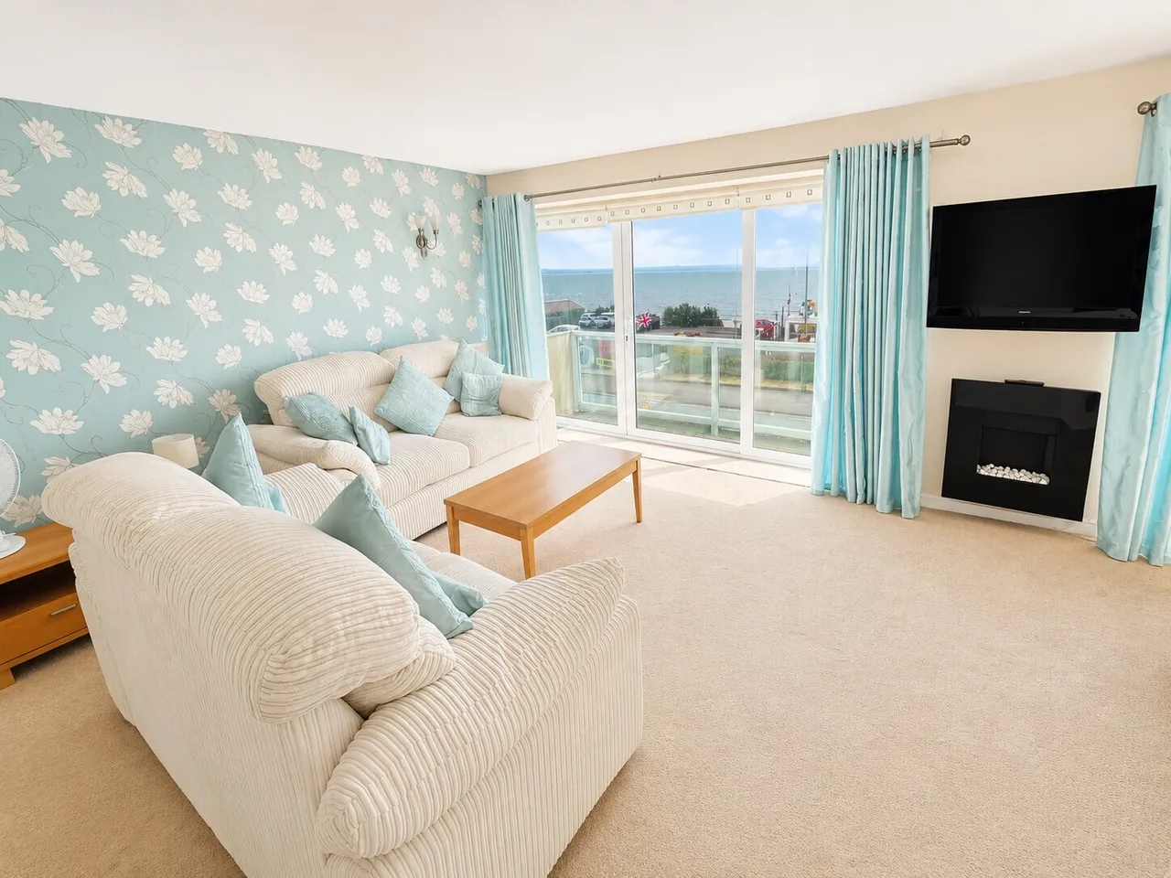 Marine Parade West, Lee-On-The-Solent, photo 4
