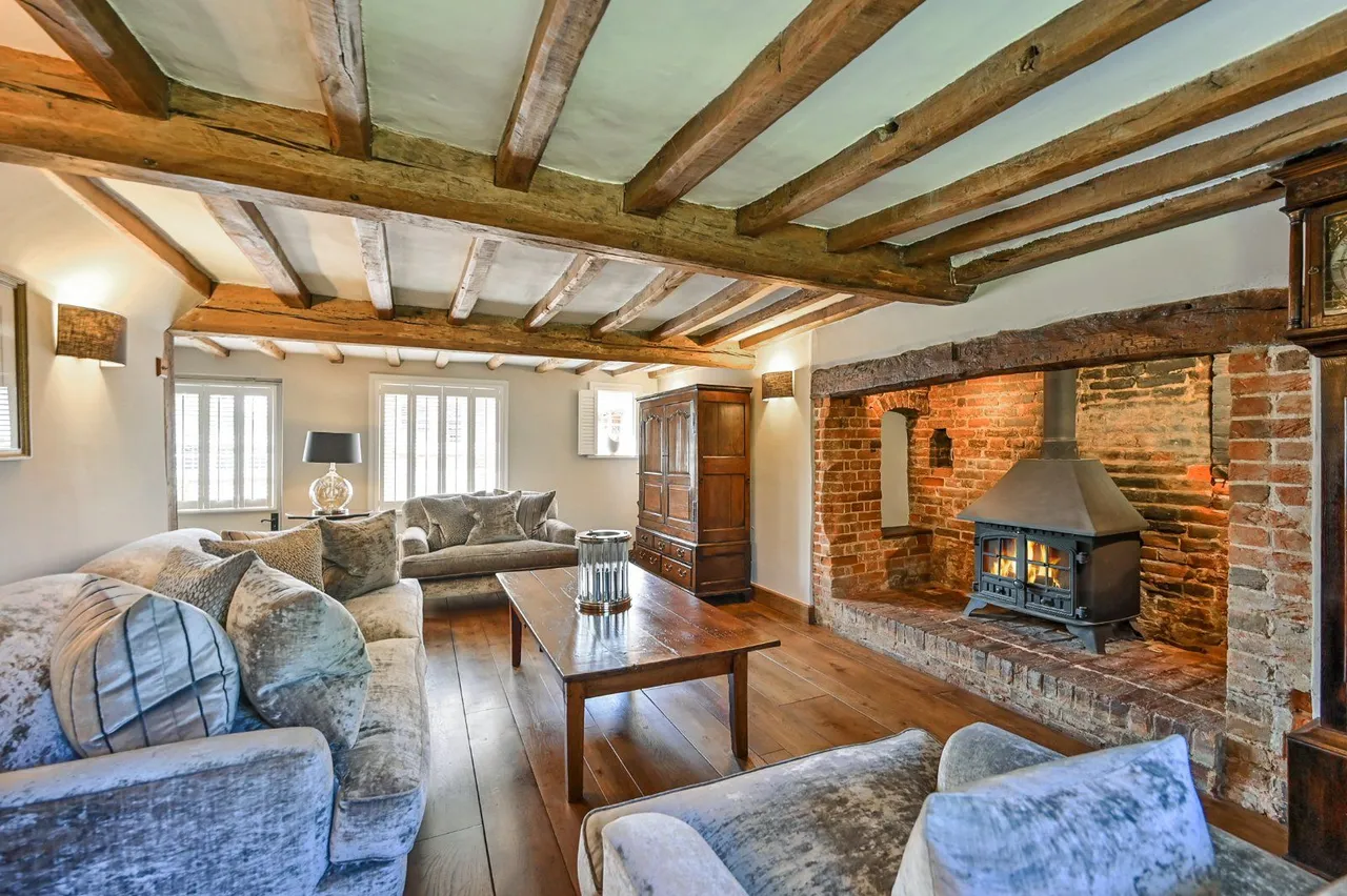 Bulltown Lane, West Brabourne, Kent, TN25 5NB, photo 8