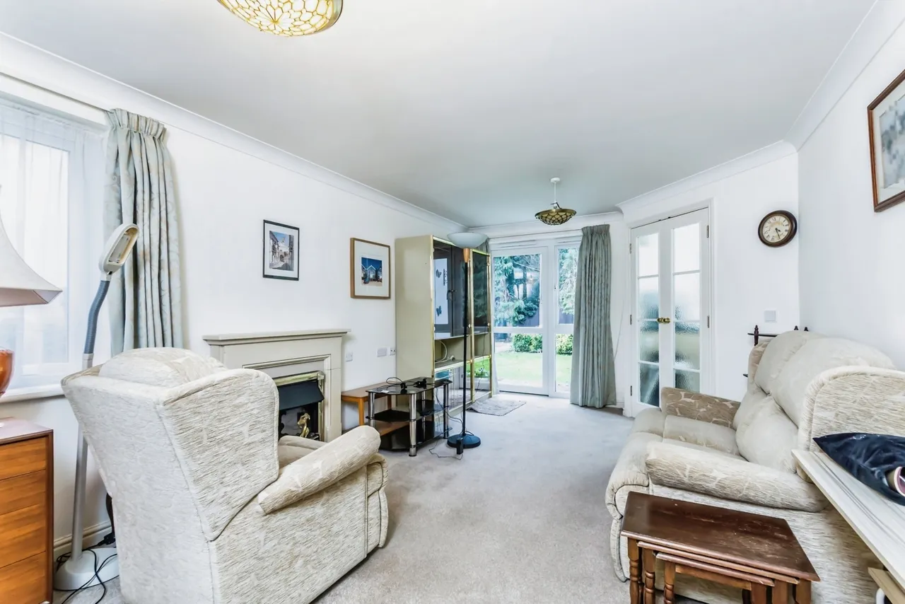 Stafford Road, Caterham, Surrey, CR3, photo 2