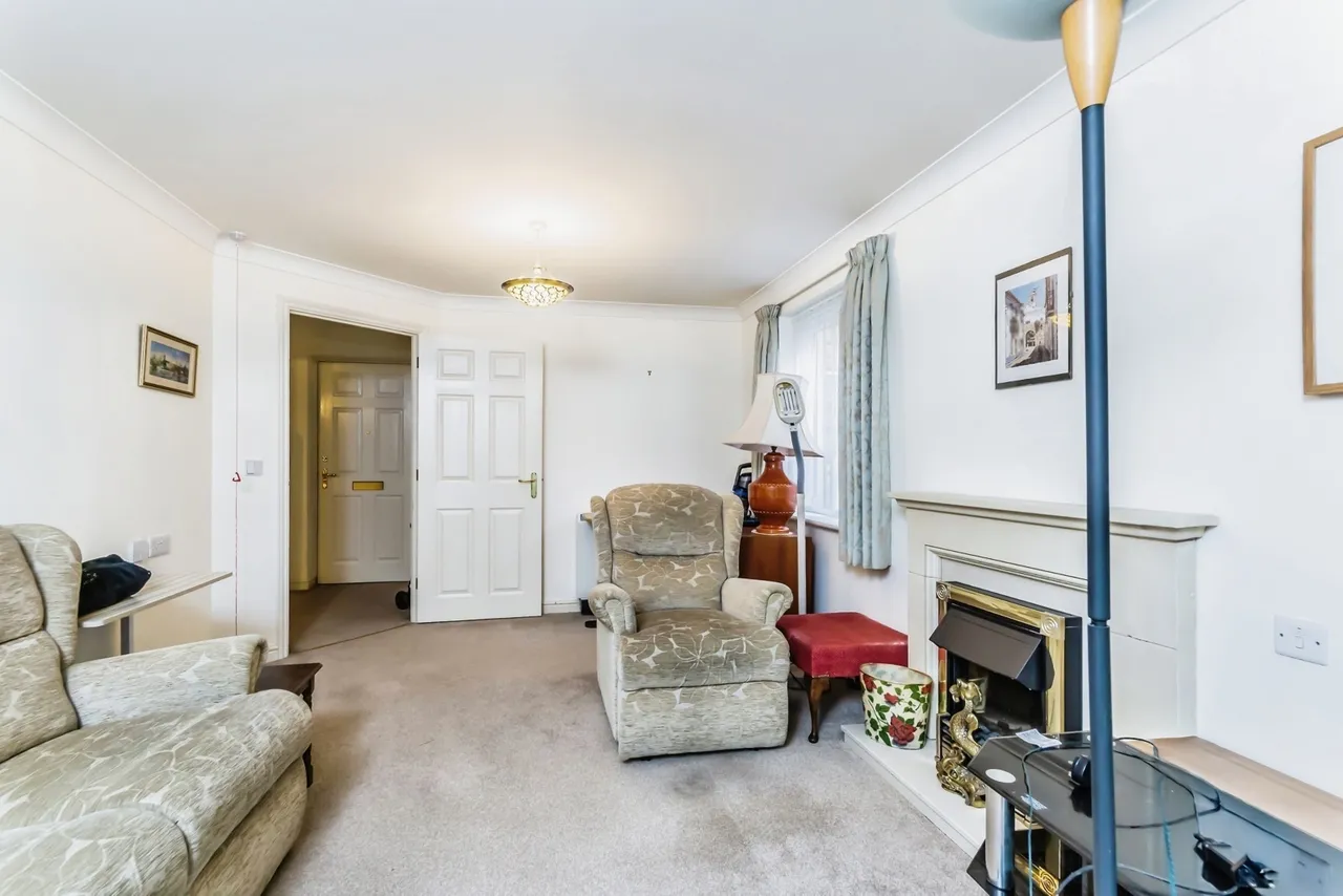 Stafford Road, Caterham, Surrey, CR3, photo 12