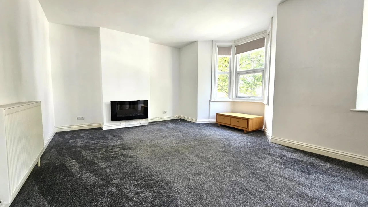 High Street, Worle, BS22, photo 2