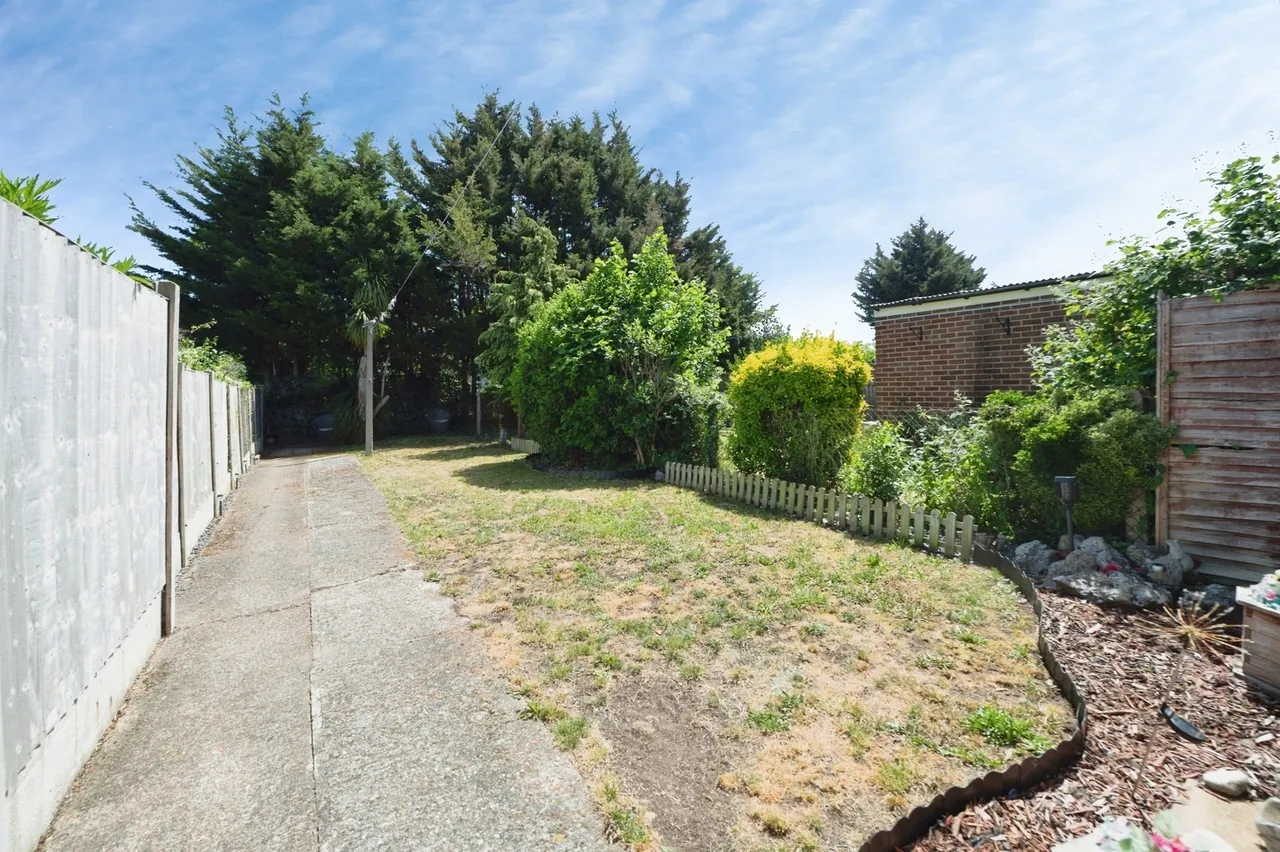 Cross Road, Mawneys, Romford, RM7, photo 16